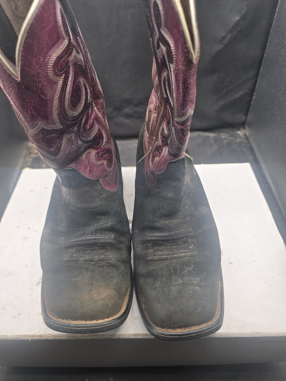 Ariat‎ Black and Brown Leather Cowboy Boots